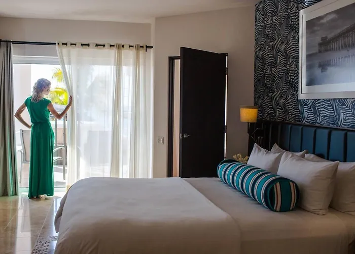One Bedroom Ocean View In Medano Beach Cabo San Lucas